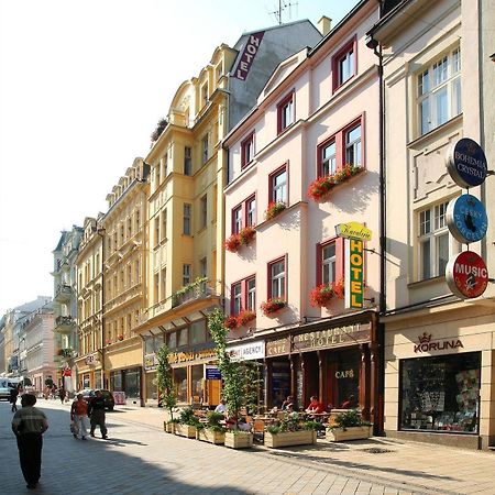 Hotel Kavalir Karlsbad Exteriör bild
