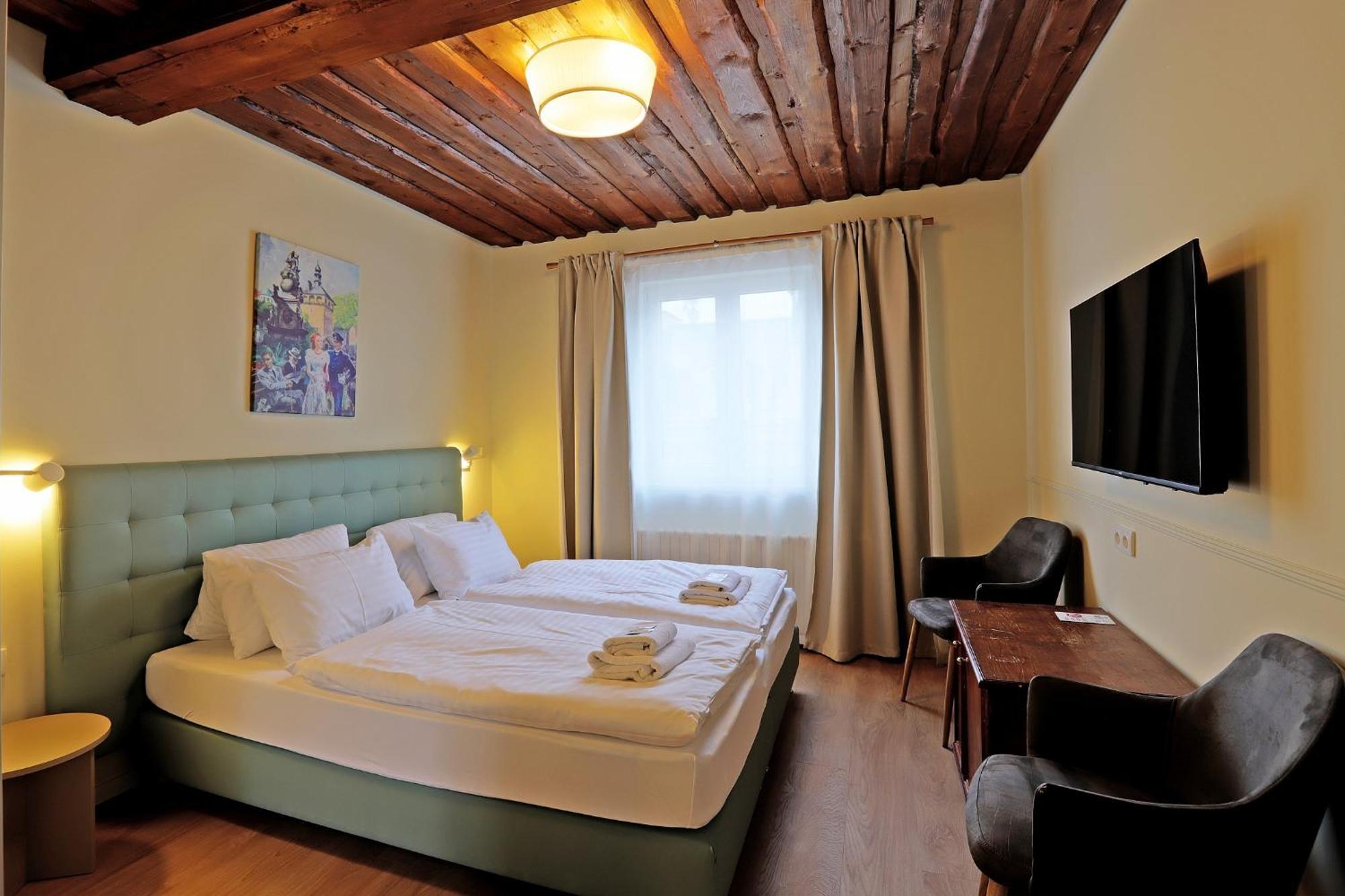Hotel Kavalir Karlsbad Exteriör bild