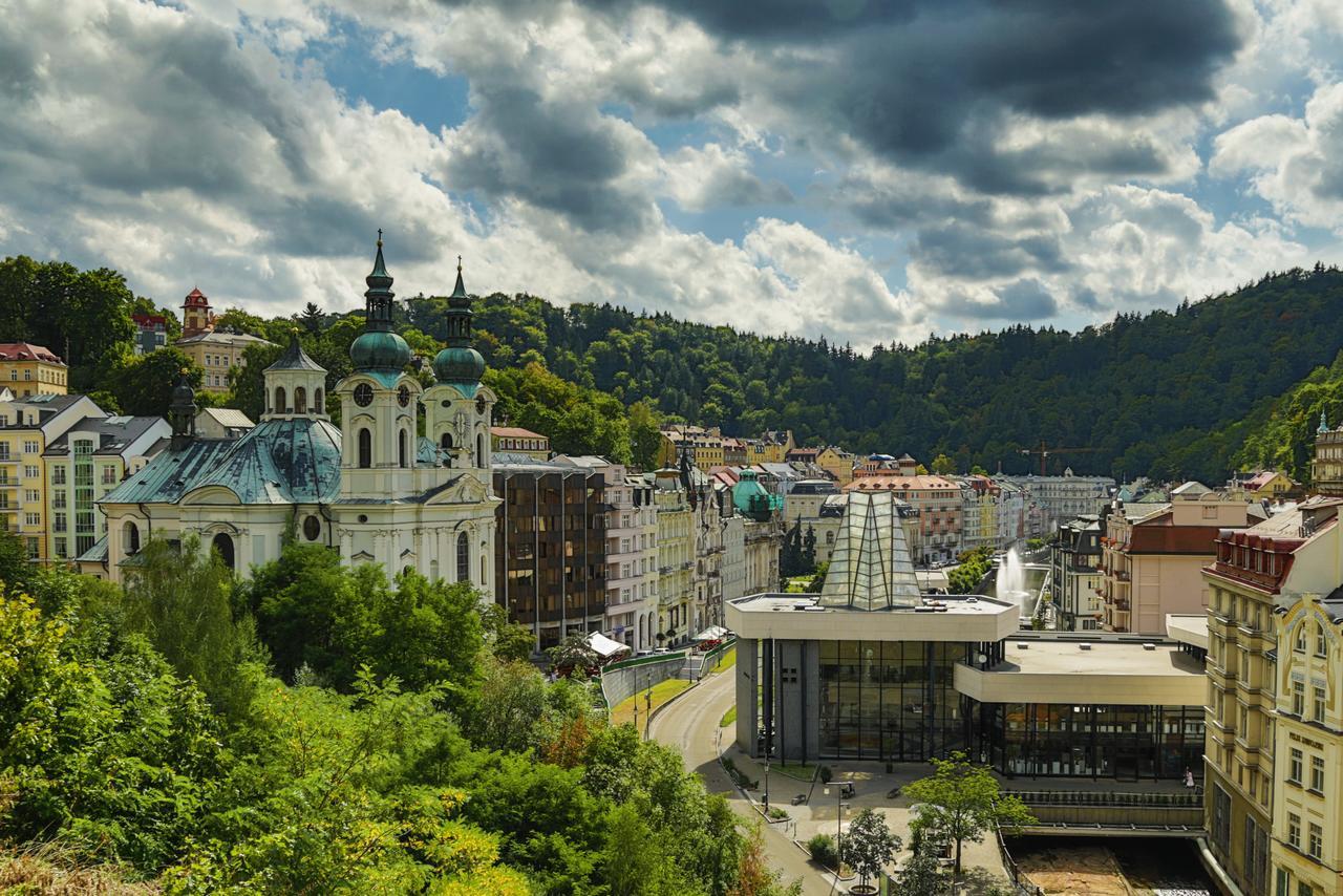 Hotel Kavalir Karlsbad Exteriör bild